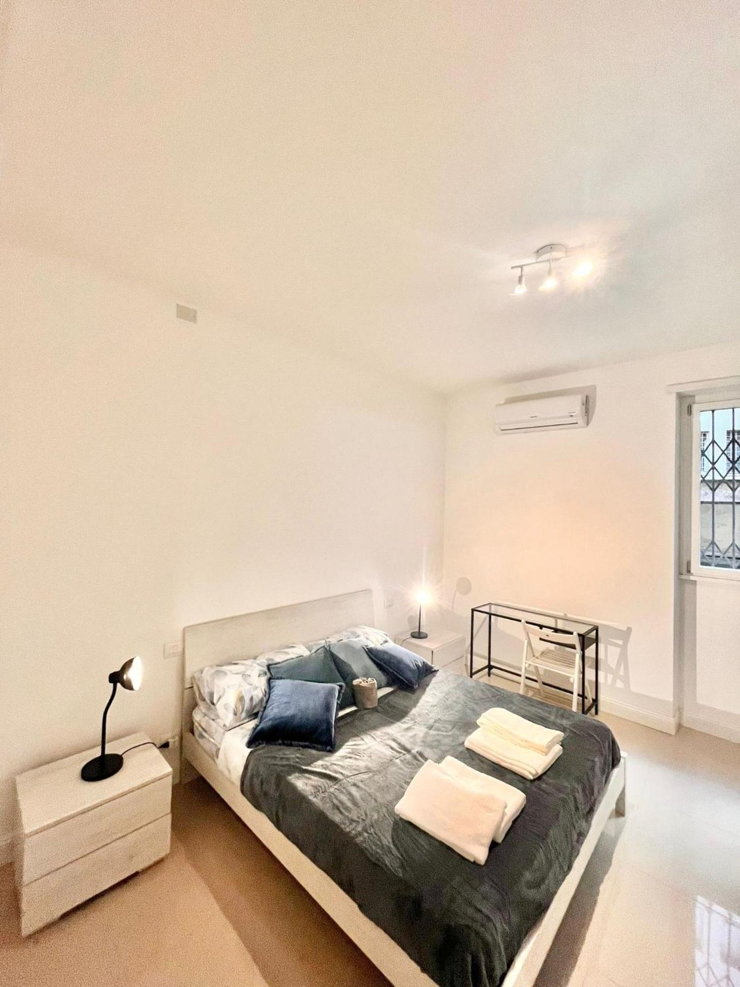 Double With Private Bathroom In Shared Privatunterkunft